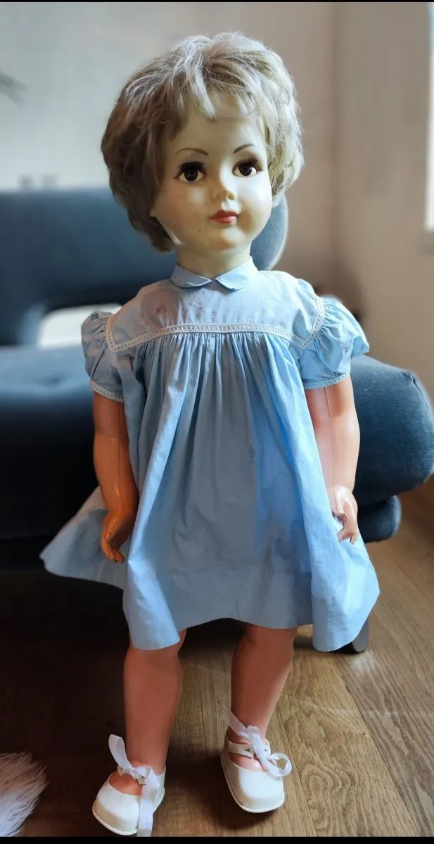 Poupée années 50 